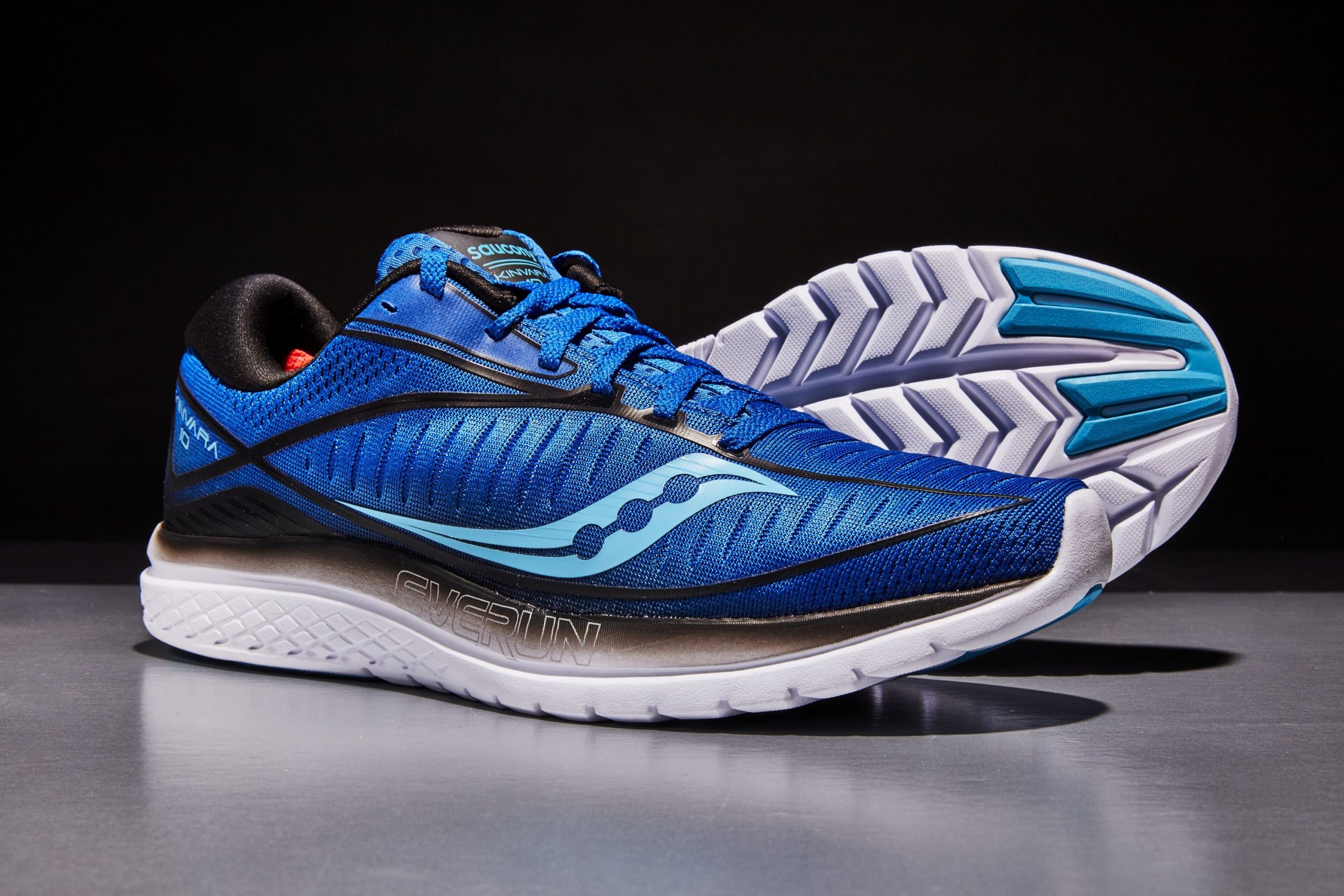 saucony long distance running shoes