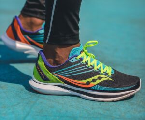 Saucony Men’s Kinvara 12 Review – Best Triathlon Shoe For Long Distance Runners